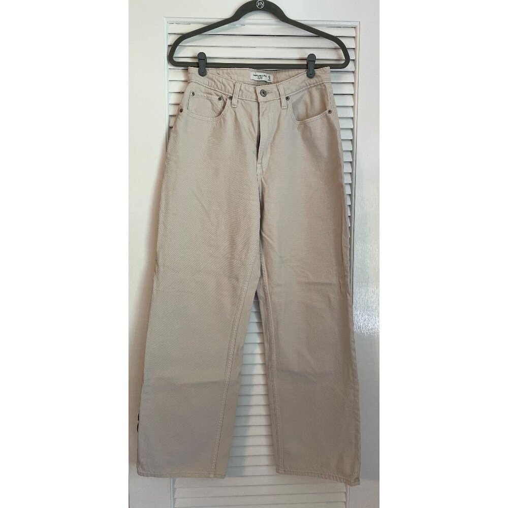 Abercrombie & Fitch Curve Love High Rise Loose Jean 27 Regular Stone / Beige